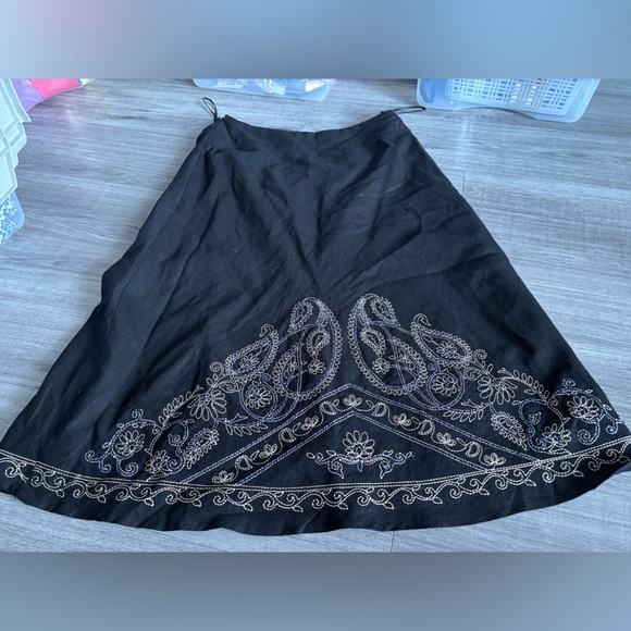 Ecologie linen/rayon Black Embroidered Skirt size 8 - Picture 2 of 5